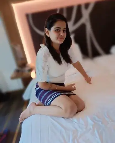 Escort Service In Machhlishahr